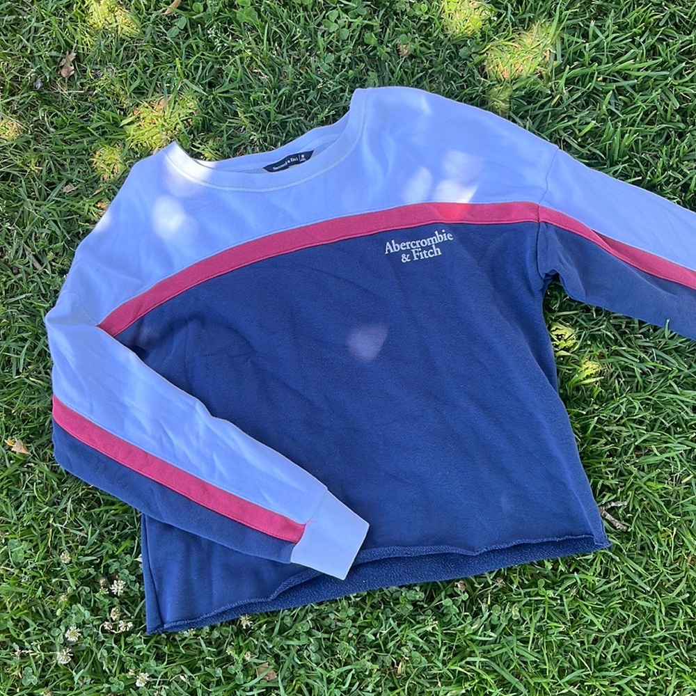 Relive those teenage dreams! 🇺🇸 vtg Abercrombie & Fitch long sleeve